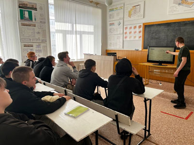В группах 1ИСП-24, 1ТЭР-23 состоялся классный час Без срока давности