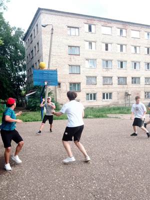 Заключительная игра в баскетбол в этом сезоне