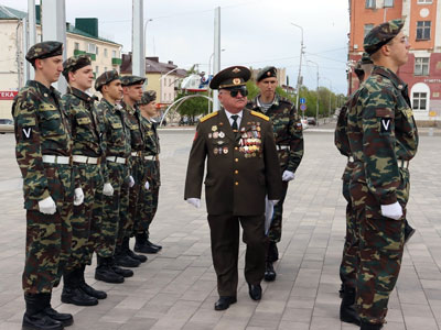 Первый этап городского патриотического смотра-конкурса Равнение на знамена