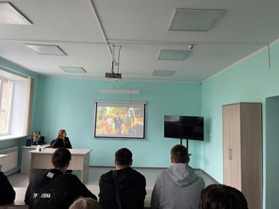 Торжественное поднятие флагов Российской Федерации и Республики Башкортостан