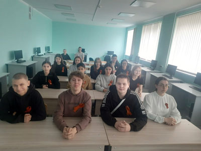 Торжественное поднятие флагов Российской Федерации и Республики Башкортостан