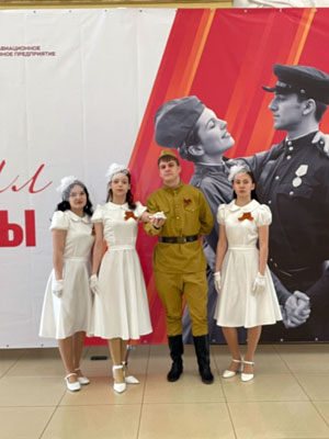 От всей души поздравляю вас с Днём молодёжи