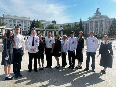 Танец памяти на главной площади республики