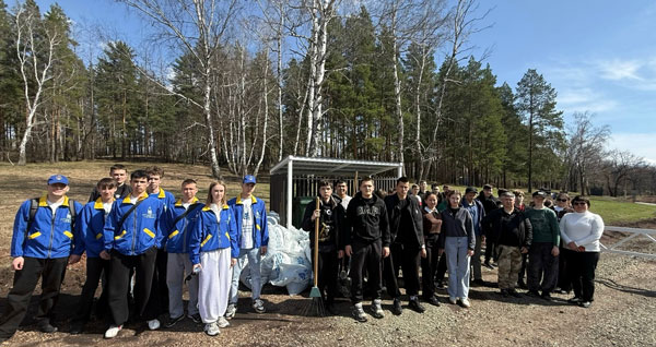 Группа 1ГС-25 присоединились к городскому молодежному субботнику