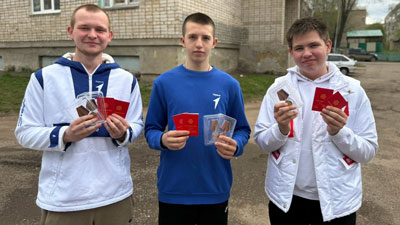 Вручили ветеранам памятные медали