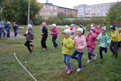 В детском саду Колокольчик