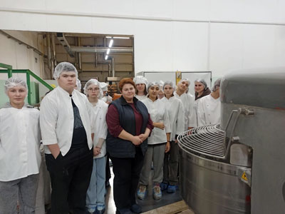 Группы 1ПК–22 и 1ПК–25 посетили пекарню ИП Пчелякова А.К.