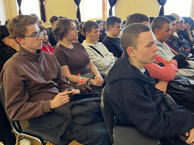 Цель - сформировать общепринятые нормы поведения в интернете